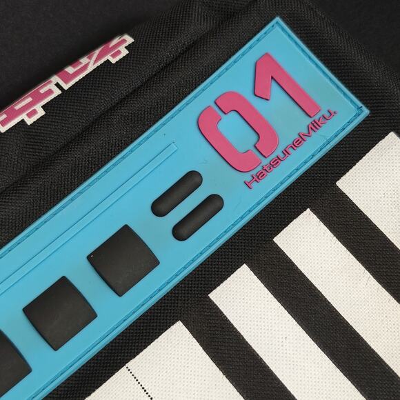 Hatsune Miku Keytar Sling Bag Messenger Backpack Vocaloid Think Geek Rare